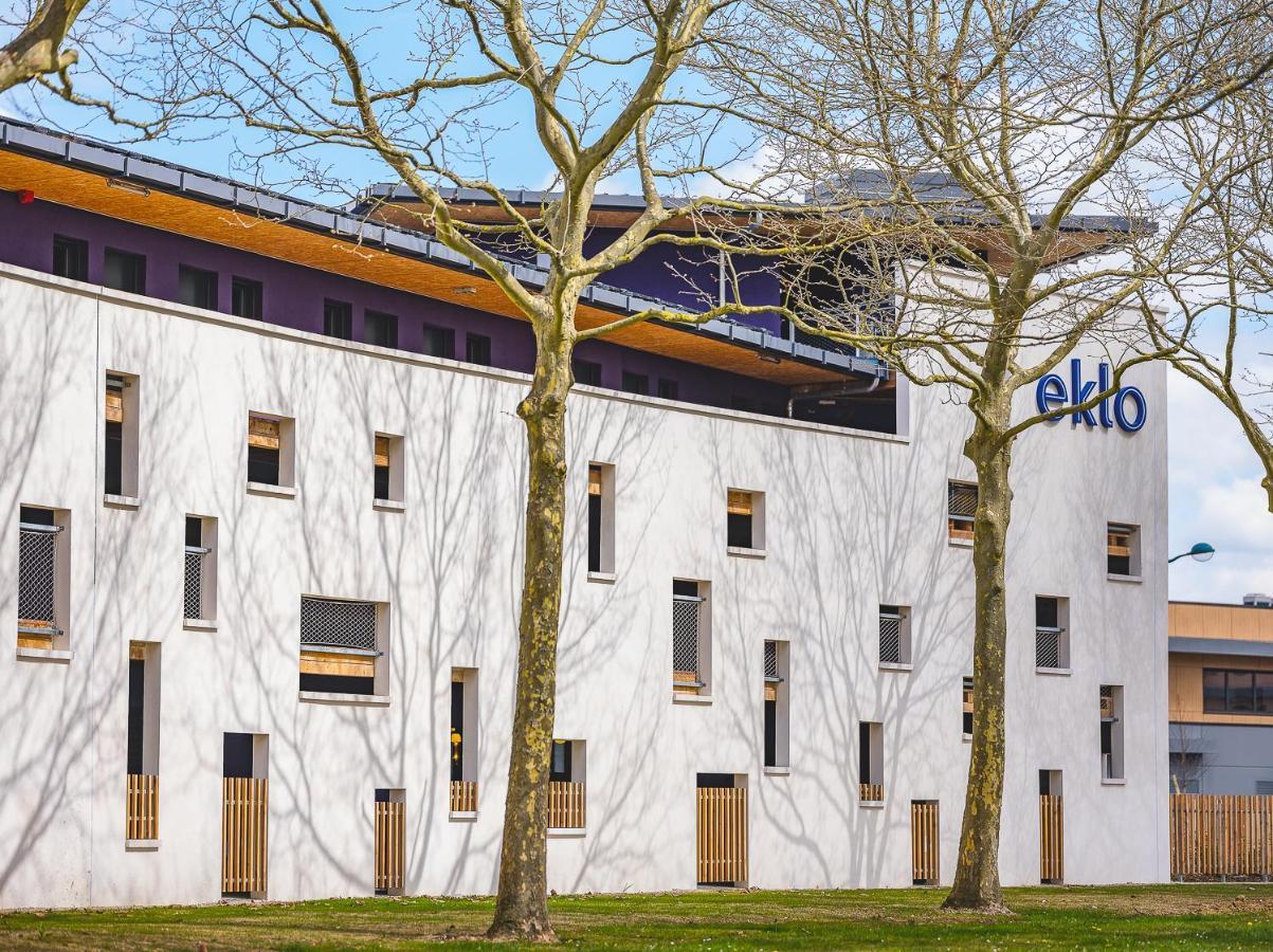 Eklo Marne La Vallee Hotel *